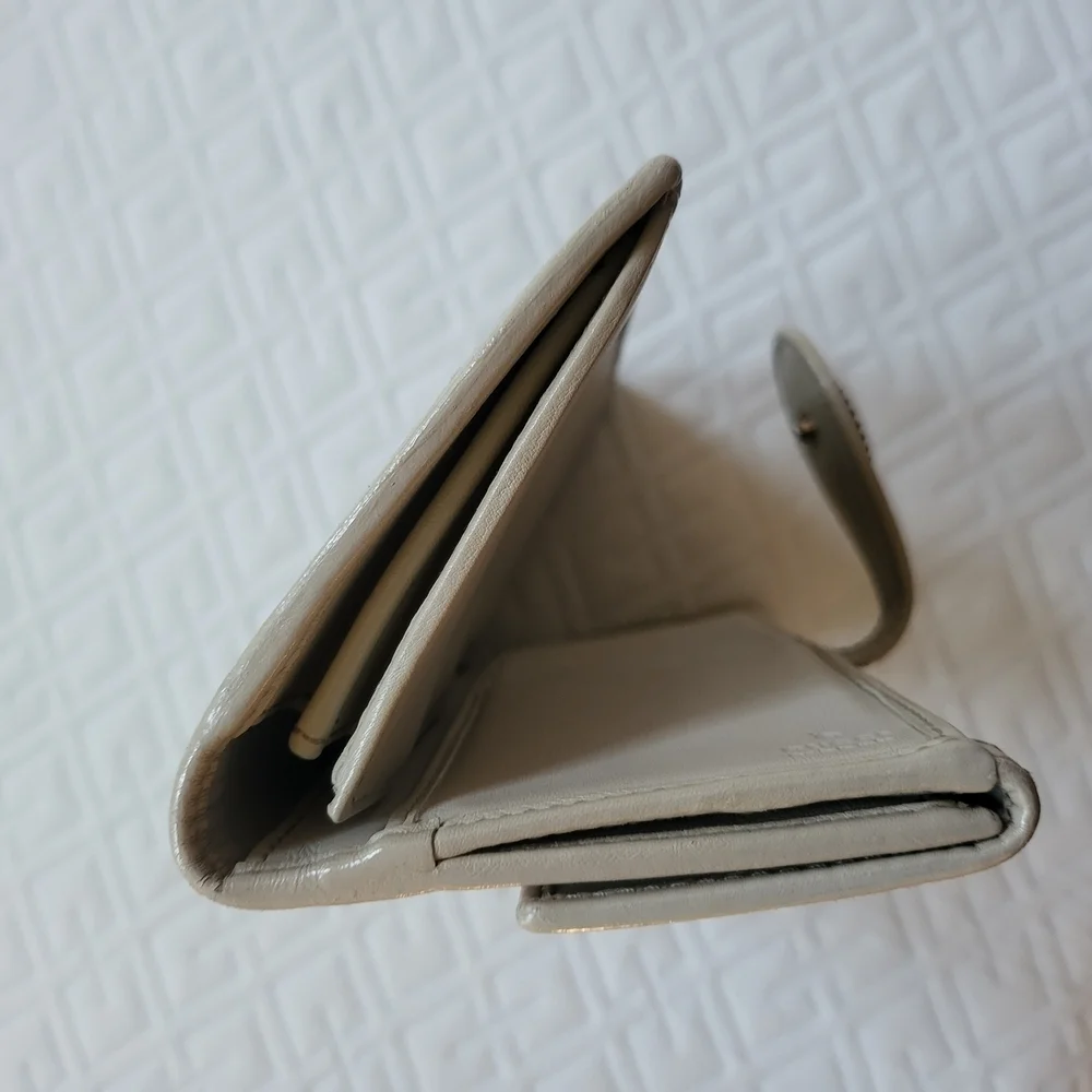 Gucci Beige GG Logo Stud Long Wallet
